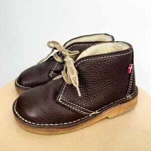 Duckfeet Women’s Grena Chocolate Brown Pebbled Leather Genuine Sherpa Lining Lac